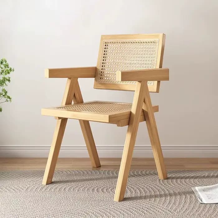 Chaise de salle à manger en bois massif avec accoudoir en rotin antique, dossier moderne et décontra