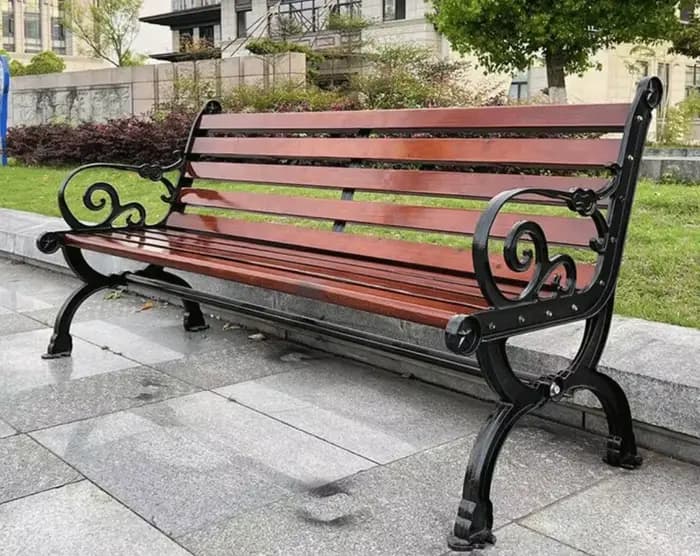 Banc d'extérieur classique en bois avec cadre en fonte Durable, siège public de parc de jardin résis