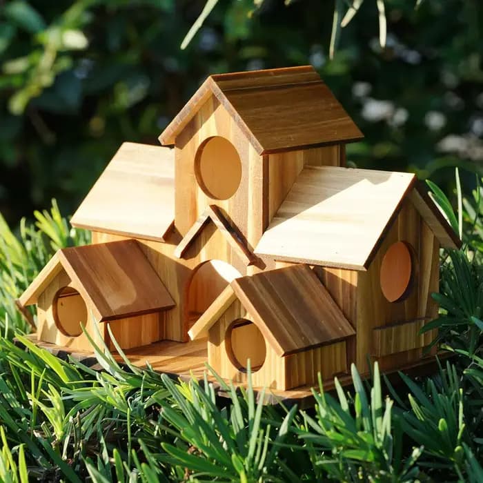 Nichoir en bois pour oiseaux à 5 trous