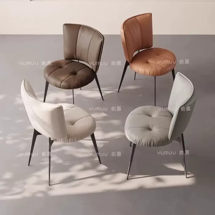 Chaises de salon minimalistes confortables