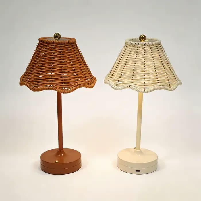 Lampes de table en rotin