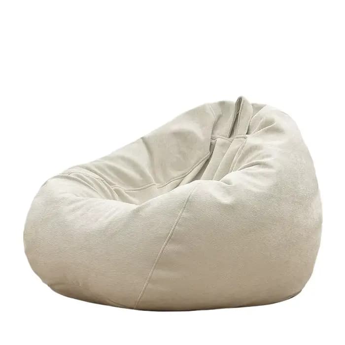 Salon décor pouf canapés