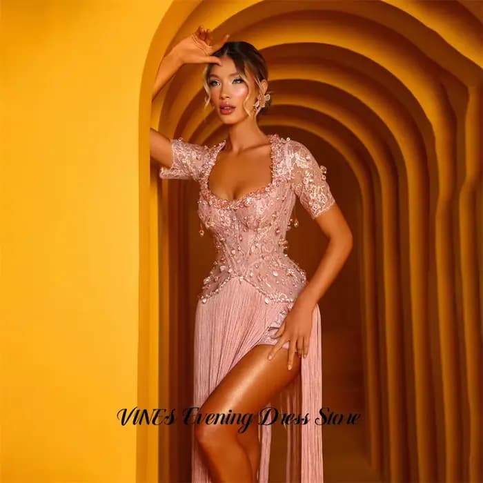 VINES Robes de soirée roses à épaules dénudées avec cristaux et pompons, robe de bal droite, فساتين سهره personnalisées