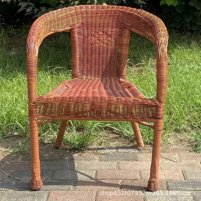 Chaise en rotin confortable