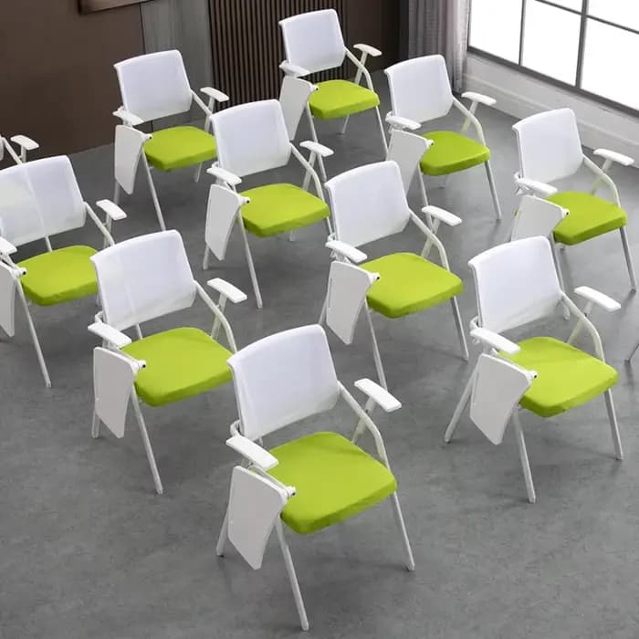 Chaise de formation pliante avec tableau de bureau