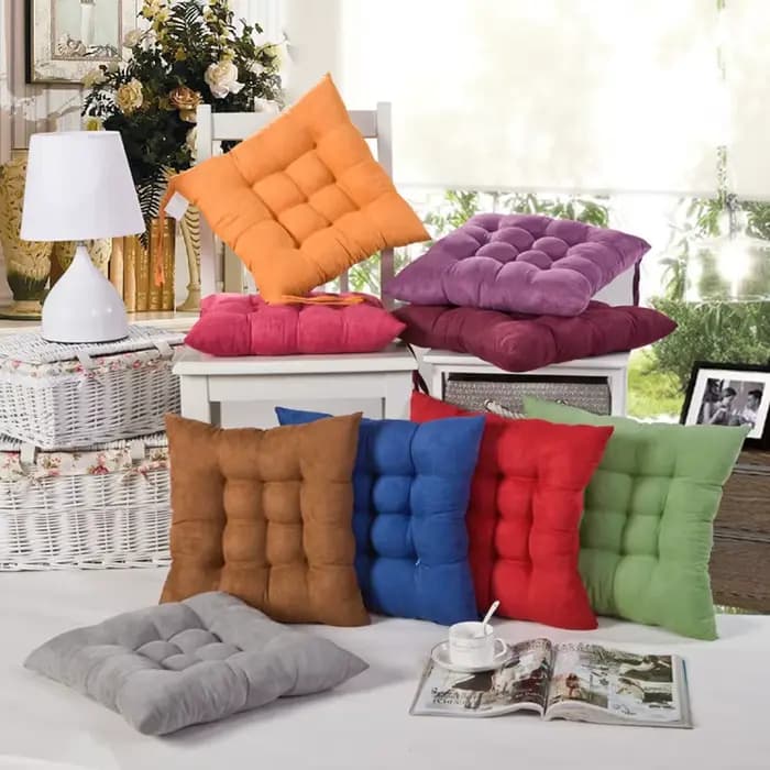 Grand coussin de chaise carré avec attaches