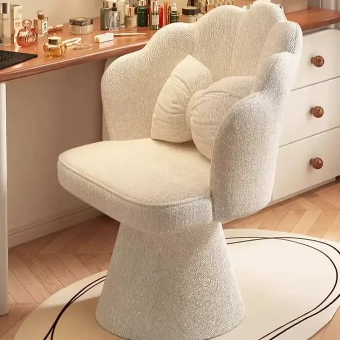 Fauteuils de salon individuels classiques et minimalistes
