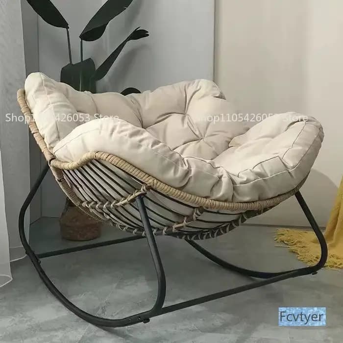 Fauteuil à bascule en rotin tressé
