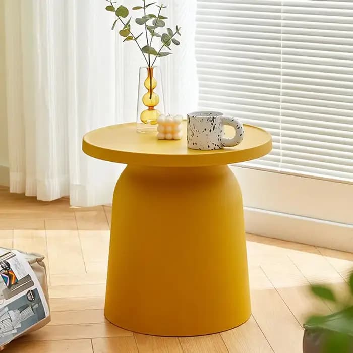 Petites Tables Basses Rondes en Plastique