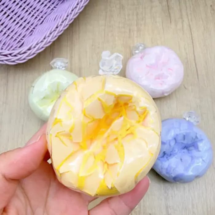 Boule anti-stress sensorielle artisanale au chocolat et à la menthe matcha, jouet à décompresser, boule de cire craquante, jouets de décompression doux