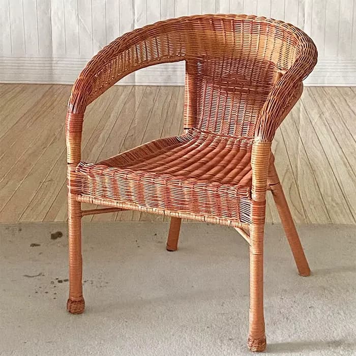 Chaise en rotin confortable