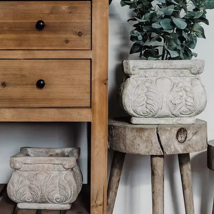 Pot et jardinière carrés rustiques en terre cuite faits à la main, style ferme