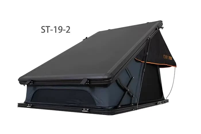 Tente de toit rigide Xsu en promotion pour 4 personnes, idéale pour le camping sur SUV