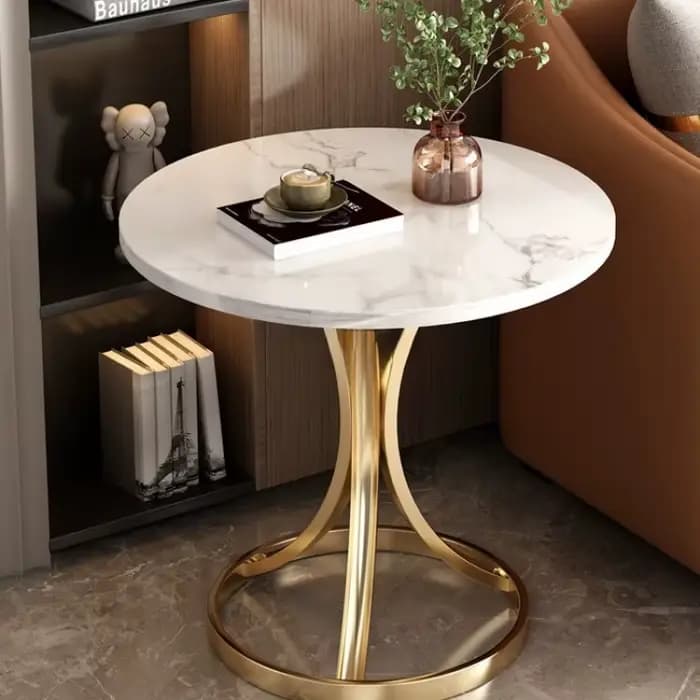 Table d'appoint créative pour salon