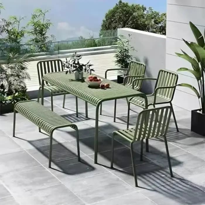 Ensemble bistrot en fer forgé pour patio