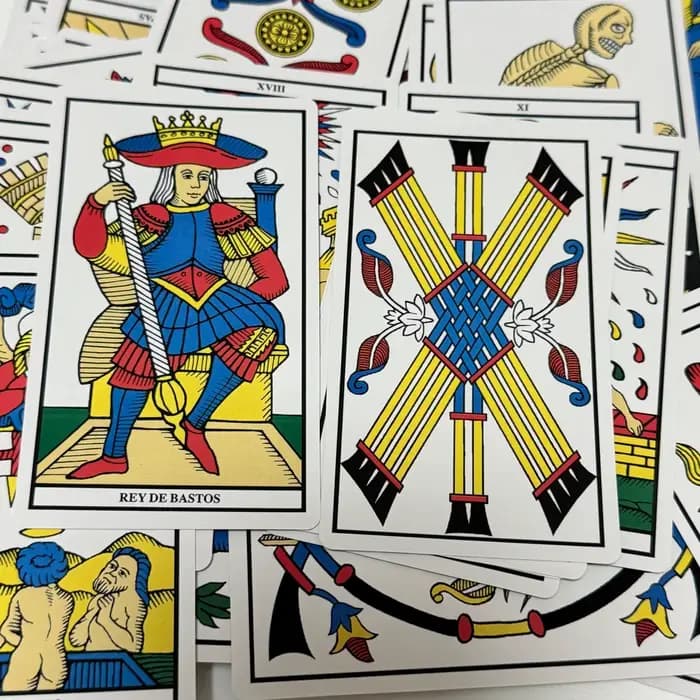 Le Tarot de Marseille, édition espagnole, jeu de cartes de tarot, 78 cartes, basé sur le système de Marseille