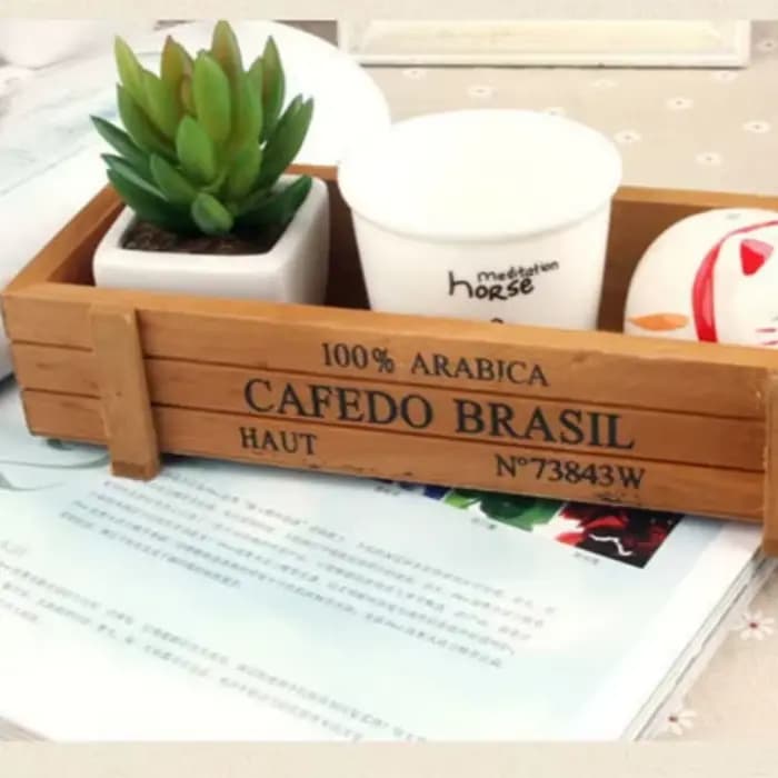 Pot de plantes de jardin rétro