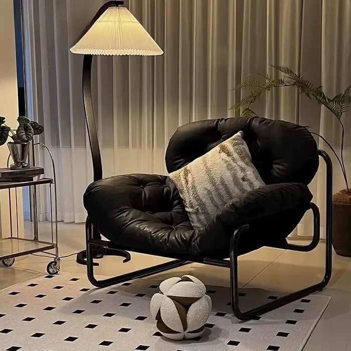 Chaise d'appoint simple rétro moderne
