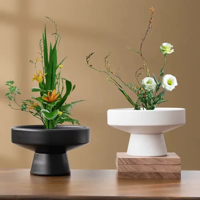 Pot de fleurs rond en céramique