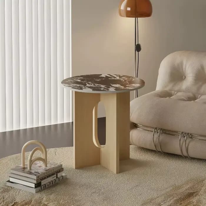 Petite table basse ronde en bois massif
