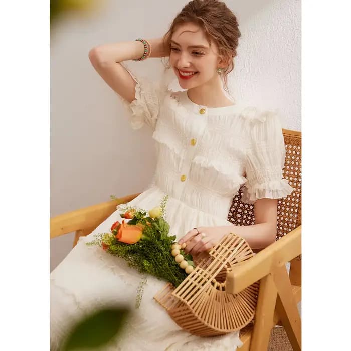LOUIS YAO 2025 été Texture Fine robe brillante avec réduction du vieillissement dentelle col rond ma