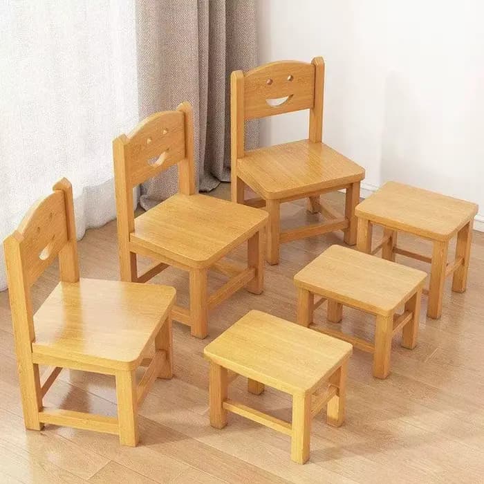 Petite chaise à usage domestique, robuste et durable, peut être empilée, tabouret à langer, peut s'asseoir à la porte, toilettes de salle de bain