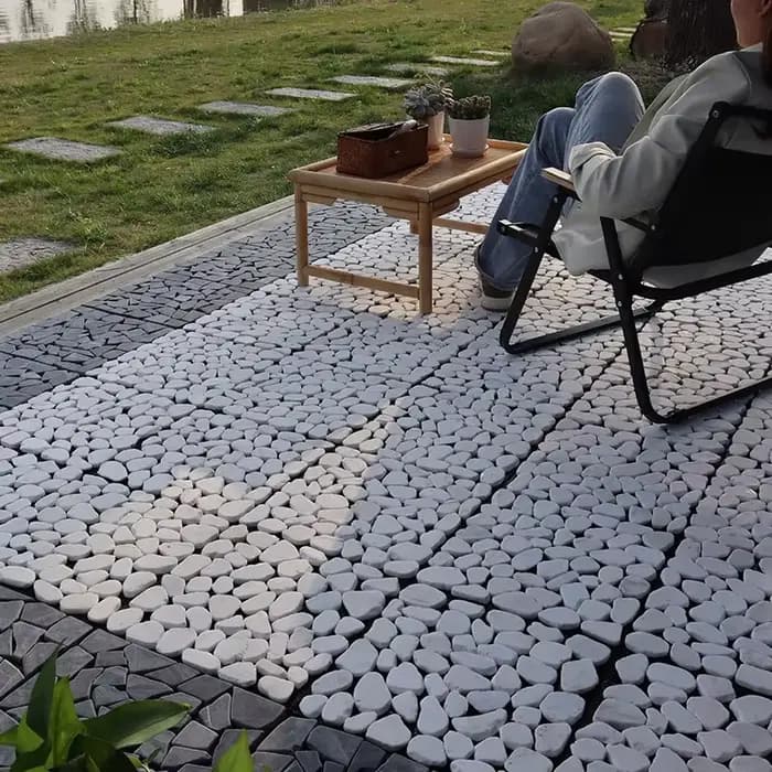 Plancher en pierre de jardin