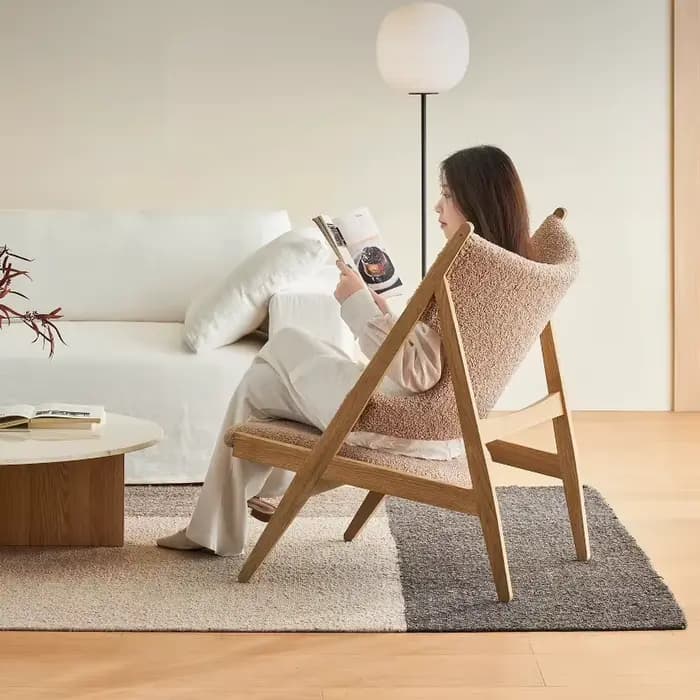 Fauteuil Lounge Nordique en Bois Massif