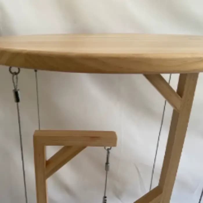 Table flottante en bois massif