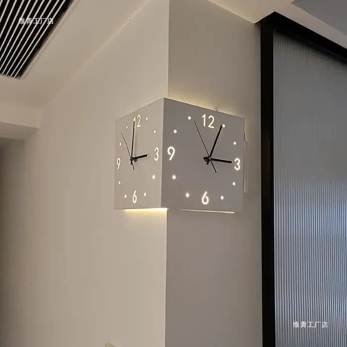 Horloge murale pour salon, horloge murale créative simple et moderne, sans perçage, horloge carrée tendance, horloge murale d'angle