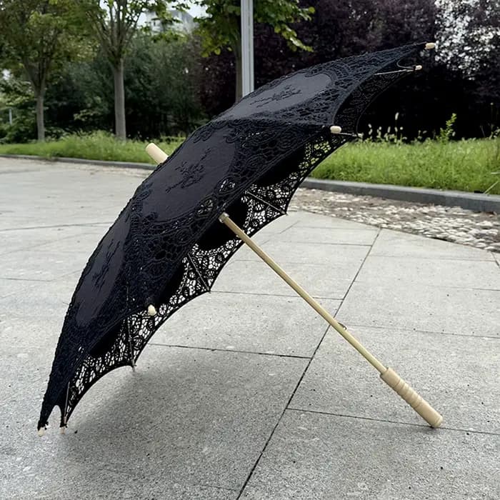 Parasol brodé en dentelle