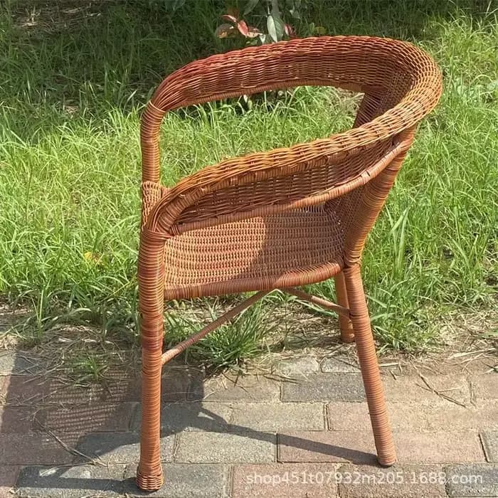 Chaise en rotin confortable