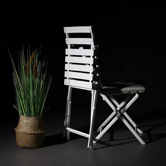 Chaises de jardin en fer nordique