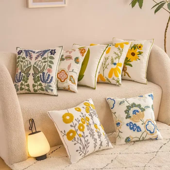 Housses de coussin brodées à fleurs de Style campagne