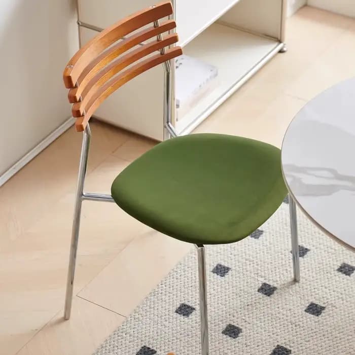 Chaises de salle à manger Vintage françaises en bois massif