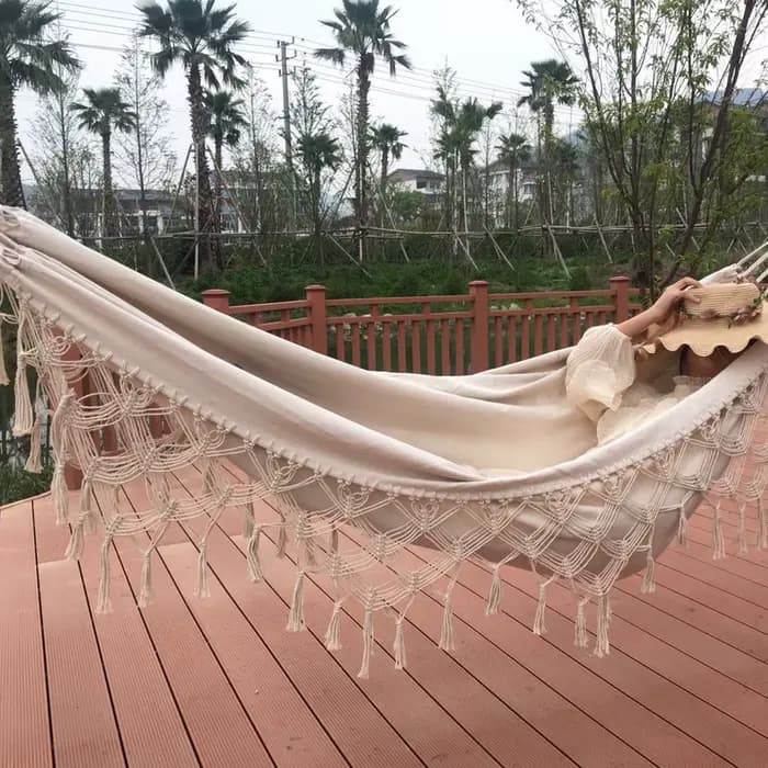 Hamac à franges en macramé