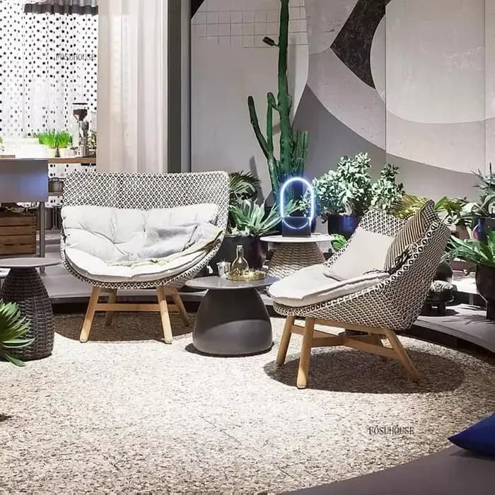 Chaises de jardin design en teck pour villa