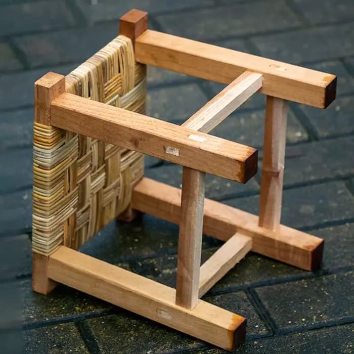Tabouret carré en rotin naturel Yunnan