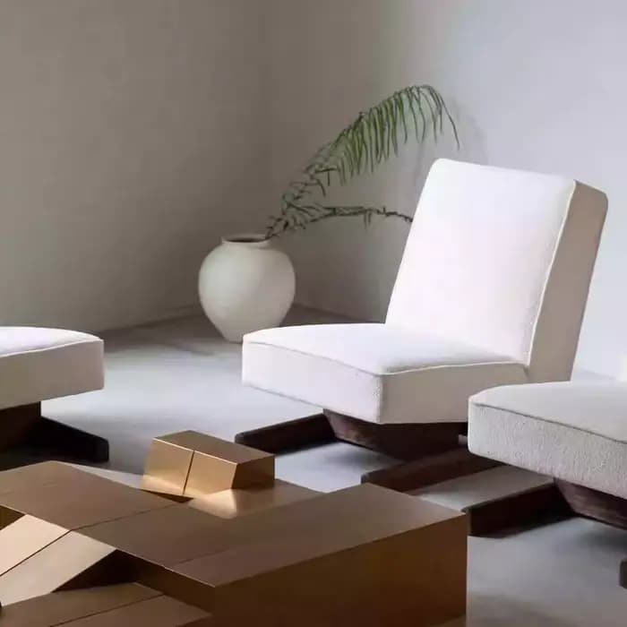 Fauteuil lounge vintage en bois massif