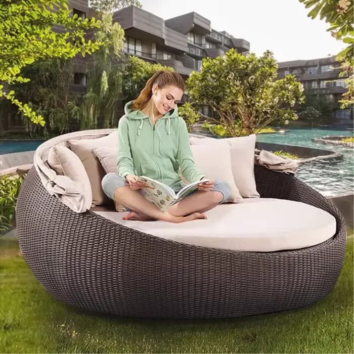 Mobilier d'extérieur moderne grande taille rideau Chaise longue Antique auvent plage soleil rotin lit de jardin lit