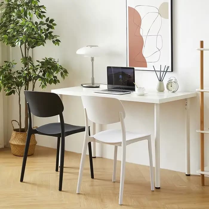 Chaises de salle à manger en plastique ultralégères