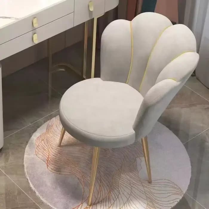 Fauteuil de Styliste Nordique avec Dossier