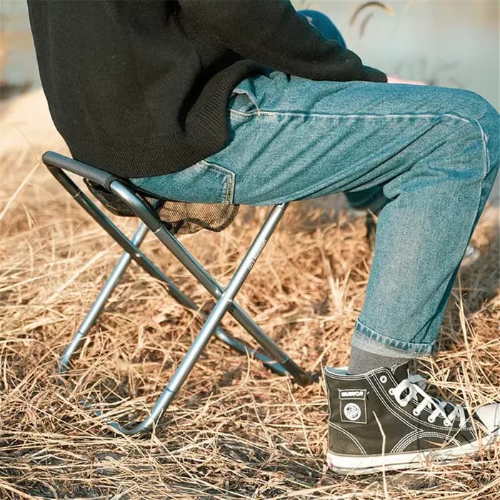 Petit tabouret pliant banc