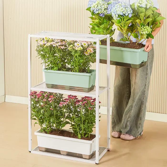 Jardinière auto-arrosante pour la culture de légumes d'intérieur et sur balcon