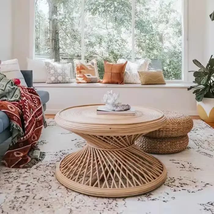 Table basse Design sablier en rotin