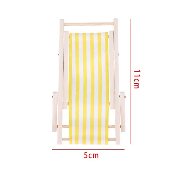 Chaise longue pliante rayée en bois