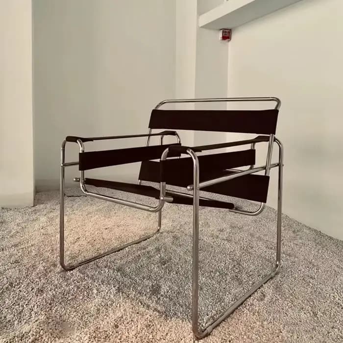 Chaise d'appoint inspirée du design, cadre en acier inoxydable avec selle, siège en cuir, chaise de salon moderne, chaises de salle à manger pour la maison