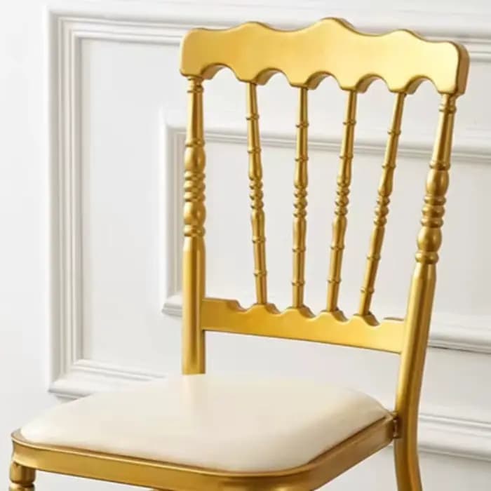 Chaises de salle à manger modernes empilables