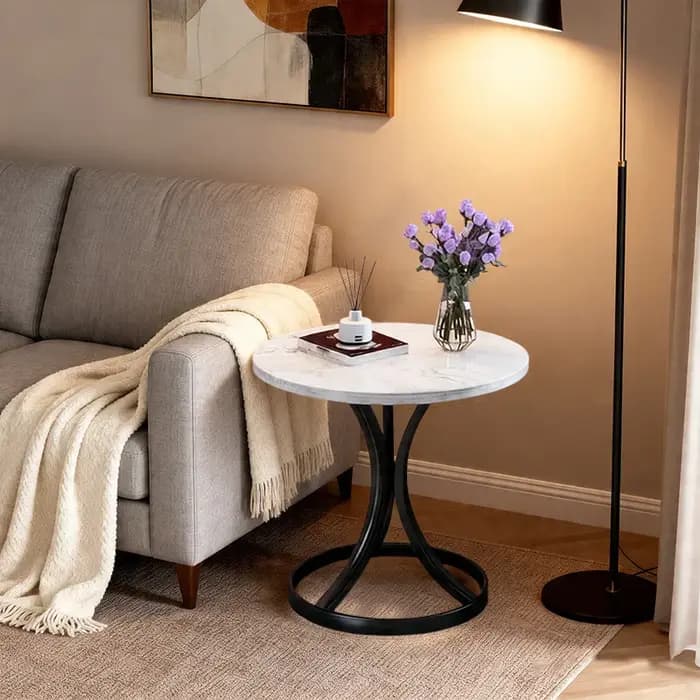 Table d'appoint créative pour salon