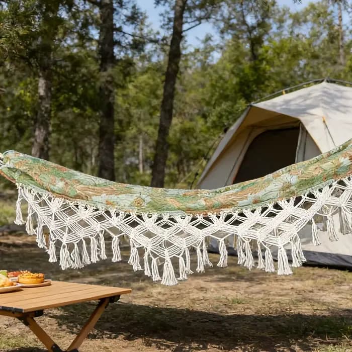 Les nouveaux hamacs à franges de style bohème
